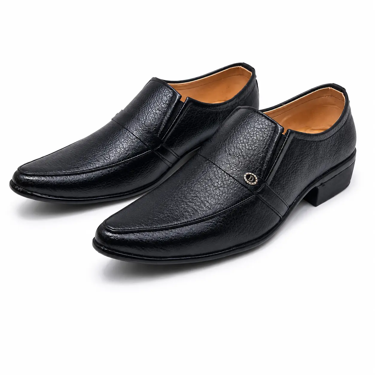 Men’s Black Formal Slip-On Shoes – Model 6002 – Main Image Pair of men’s black formal slip-on shoes, model 6002, front three-quarter view