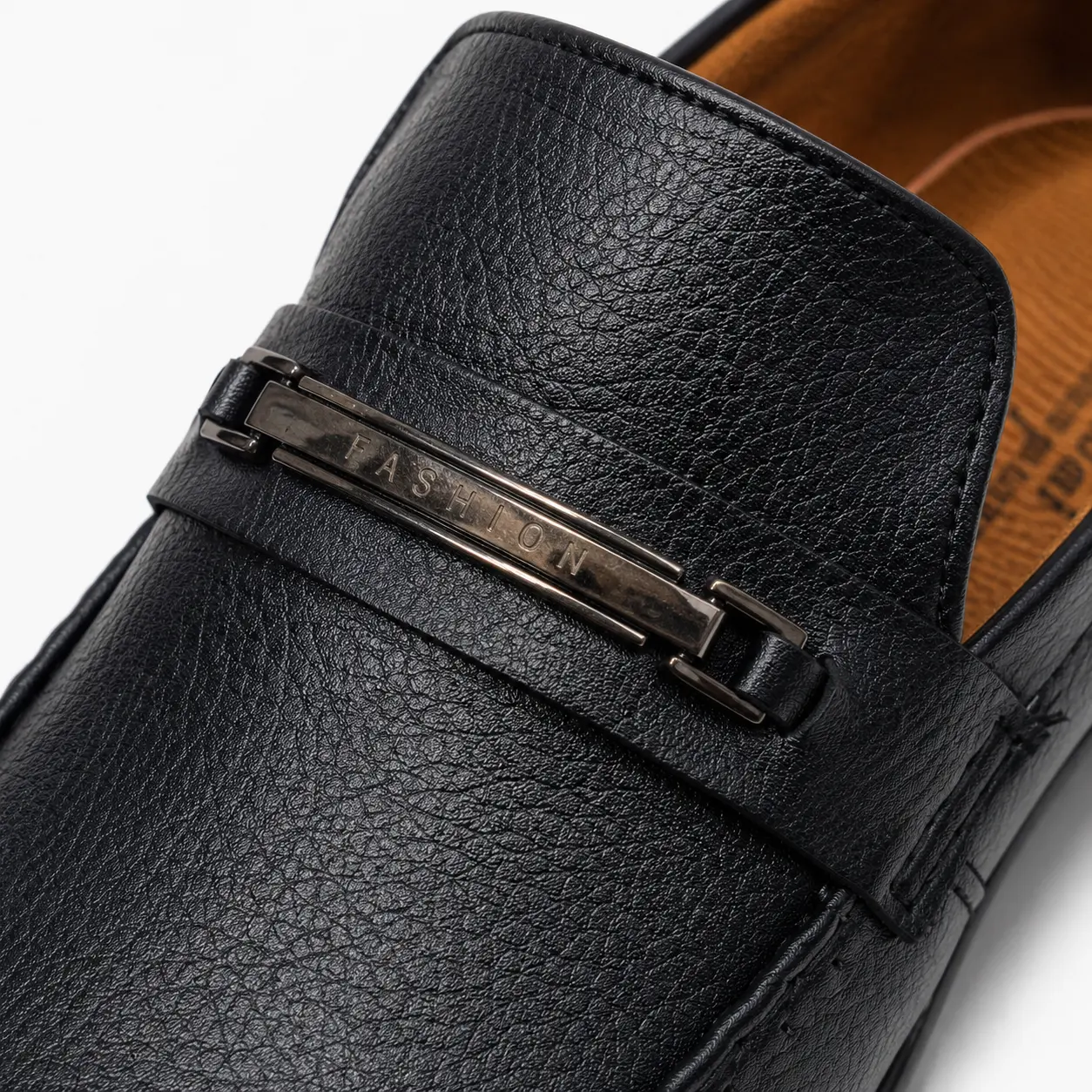 relax-way-su-3-black-slip-on-loafers-detail SU-3 black loafer textured upper, stitching and metal-bit detail